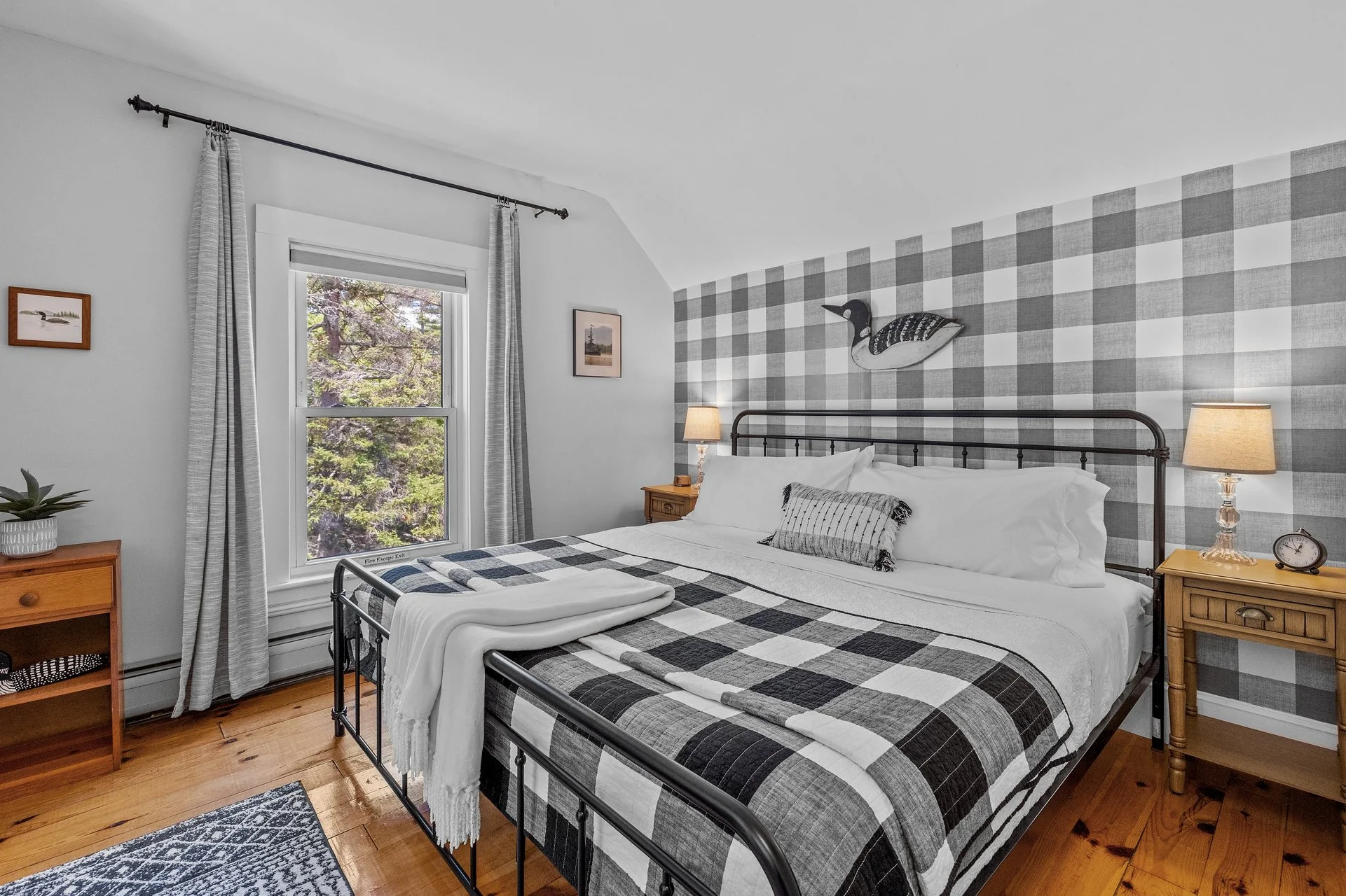 B&B, squam, holderness, NH, dog friendly, family