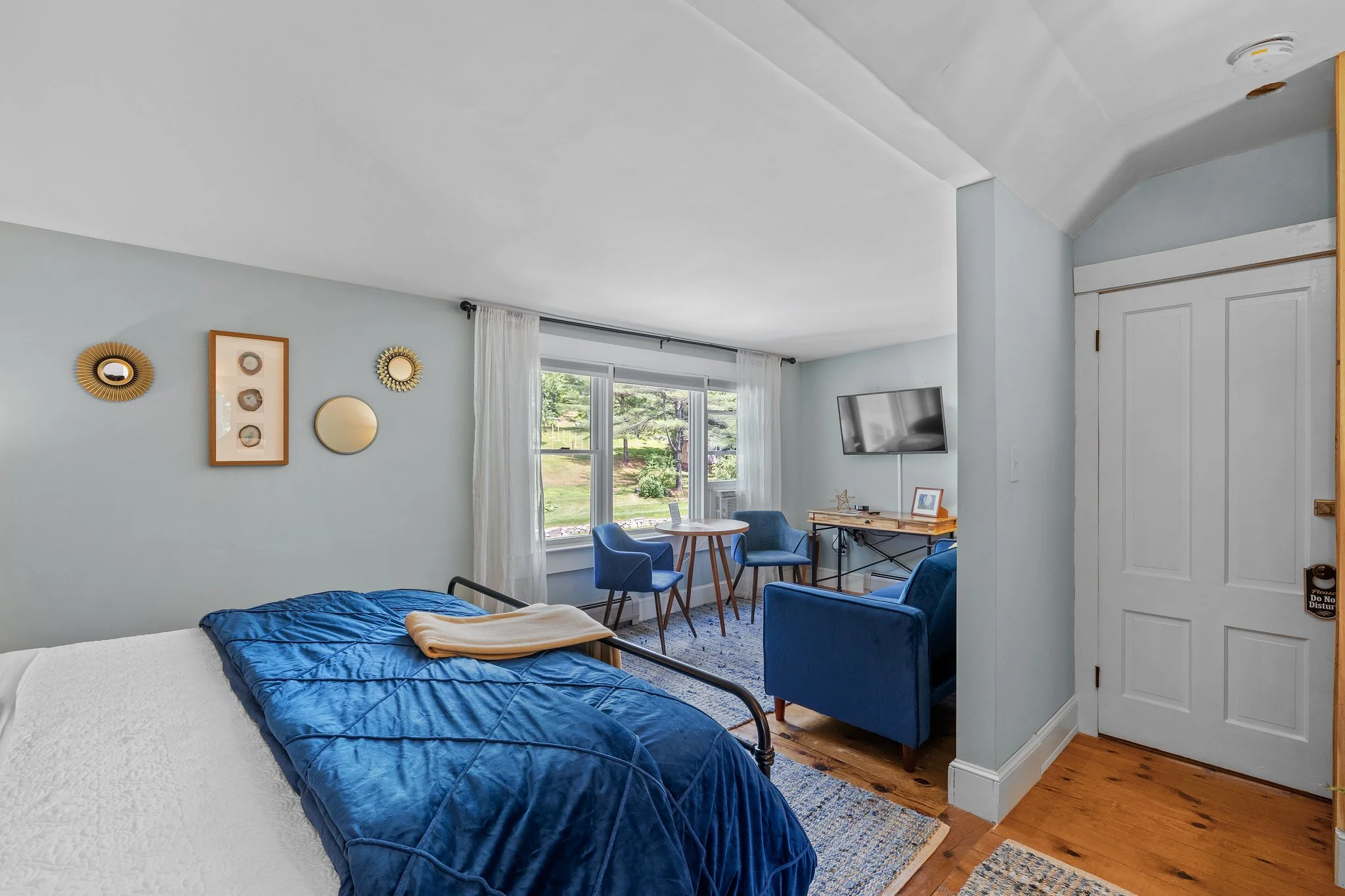 B&B, squam, holderness, NH, dog friendly, family