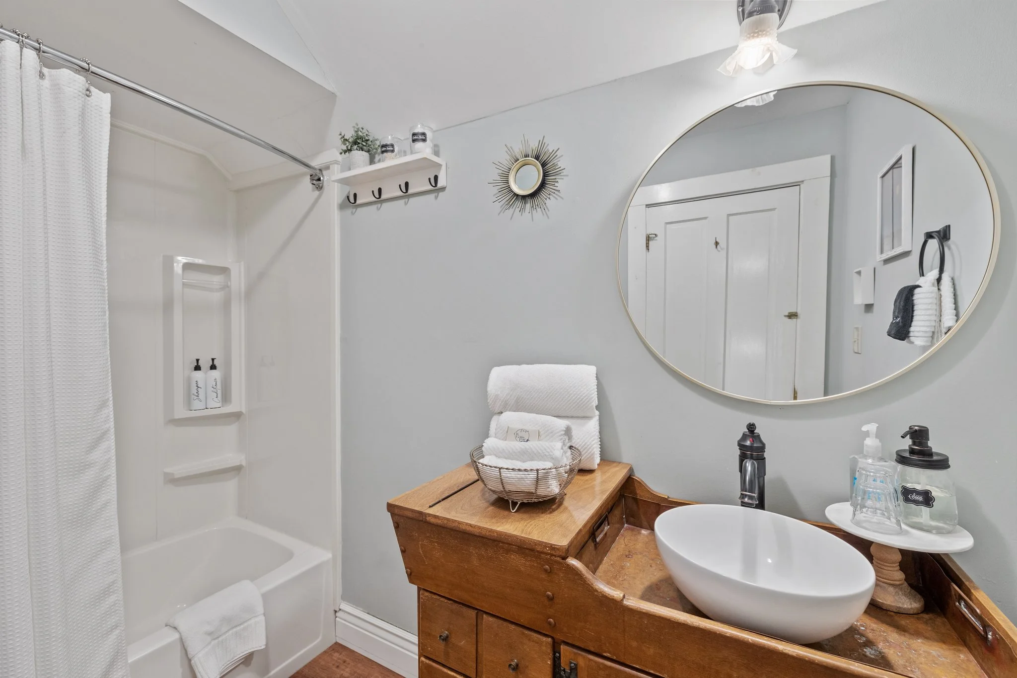 B&B, squam, holderness, NH, dog friendly, family