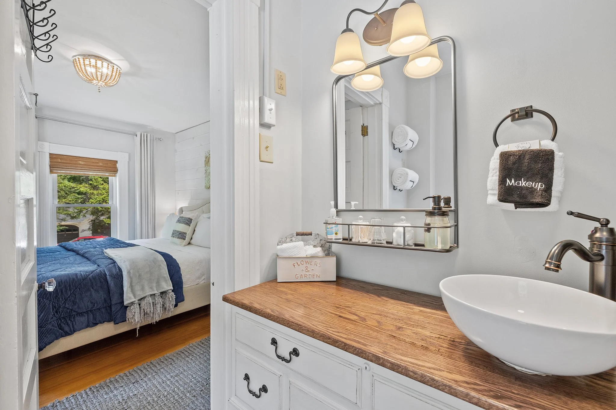 B&B, squam, holderness, NH, dog friendly, family