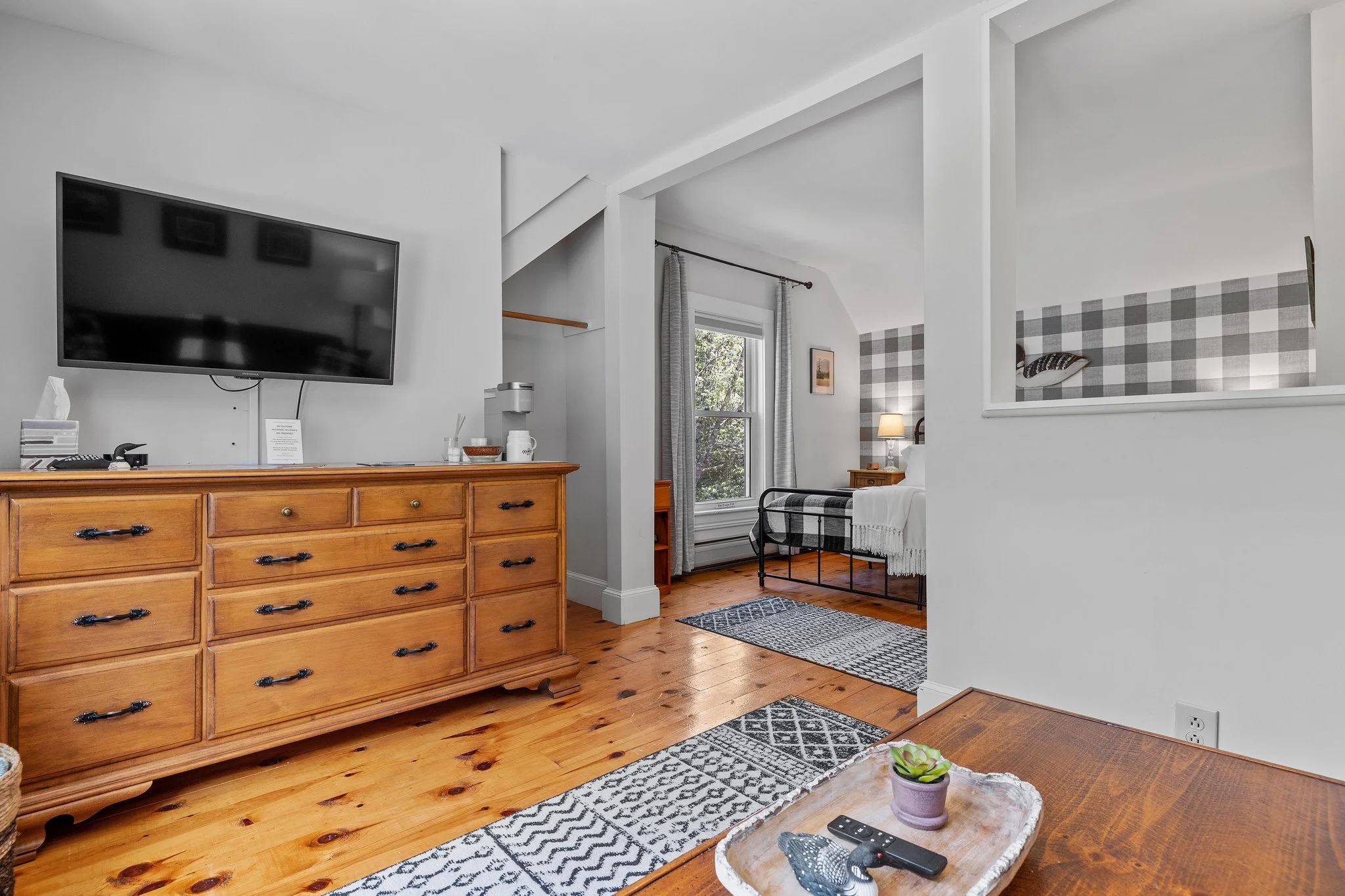 B&B, squam, holderness, NH, dog friendly, family