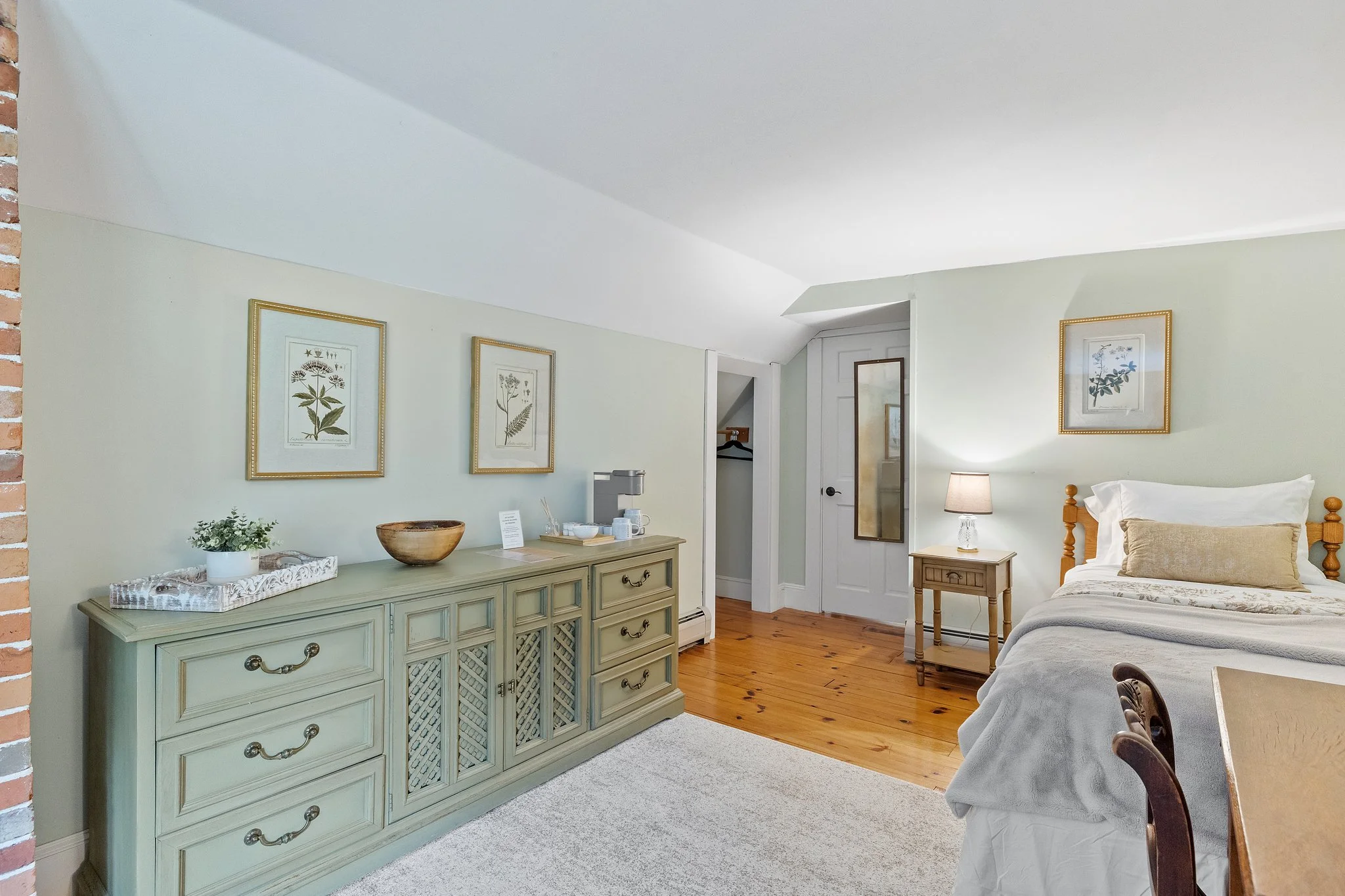 B&B, squam, holderness, NH, dog friendly, family